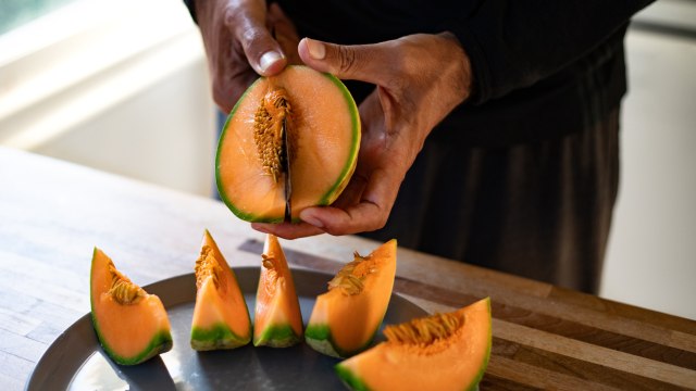 The 8 Best Budget-Friendly Fruits and Vegetables to Buy in The Summer, According to a Dietitian