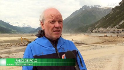 Resia, maxi-cantiere sul fondo del lago prosciugato