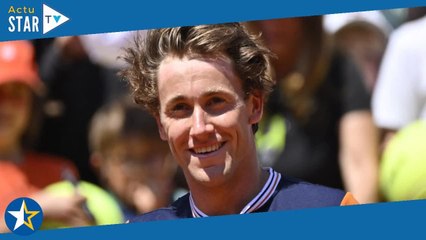Casper Ruud : La sensation de Roland-Garros en couple avec une blonde plantureuse