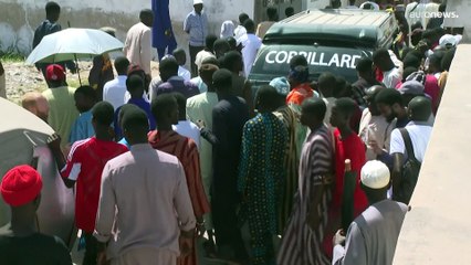 شاهد: أسرة سنغالية تفقد إبنها في أعمال عنف