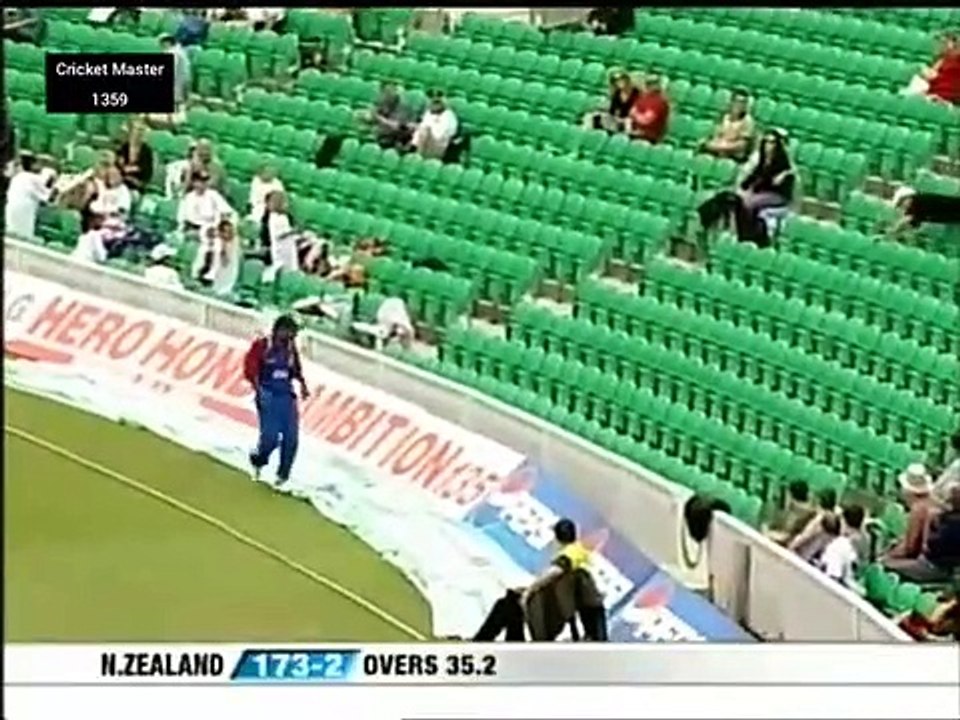 2004 Champions Trophy Match 2 New Zealand at The Oval Sept 10th 2004