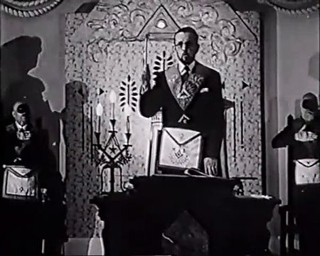 Масоны и масонство - Видео о масонах, и мировом господстве масонов - исторически старое, но в остальном достоверно правдивое 1942 французское видео на русском языке о мировом господстве масонов, и в частности о господстве масонства .MP4