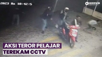Aksi Teror Pelajar Bersenjata Tajam Terekam CCTV Minimarket
