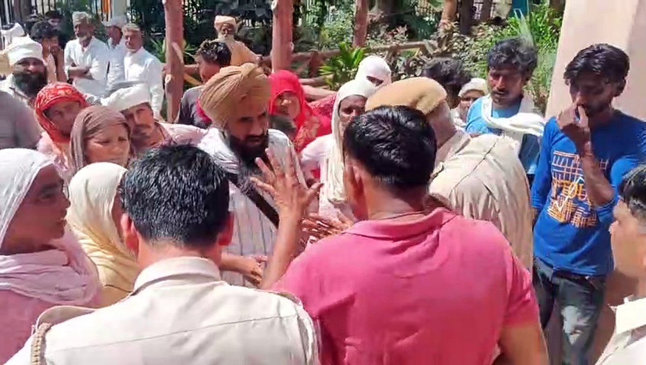 After giving alcohol, crushed the young man with a jeep, refused to take the dead body