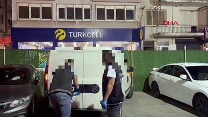 İzmir'de 179 Bin Adet Sentetik Ecza Hapı Ele Geçirildi