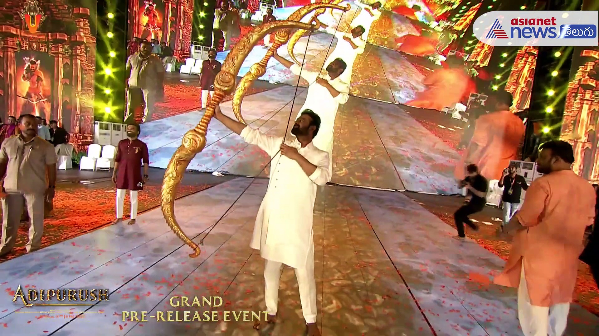 తెలుగు రాష్ట్రాల్లో ముగిసిన ఆదిపురుష్ ఫైనల్ బిజినెస్... ప్రాంతాల వారీగా బ్రేక్ ఈవెన్ టార్గెట్స్ ఎంతంటే... 