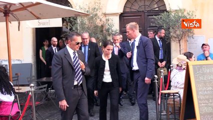 Olaf Scholz prende un caff? a Roma dopo l'incontro con Giorgia Meloni