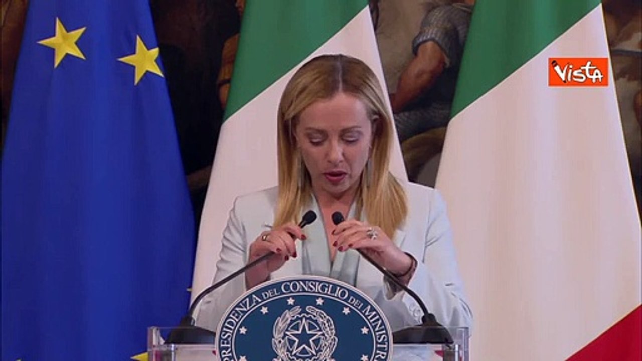 Migranti, Meloni: "Senza Italia difficile politica europea, grazie a Scholz per consenso"