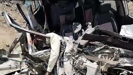 Accident : The car collided with the bus, the driver died