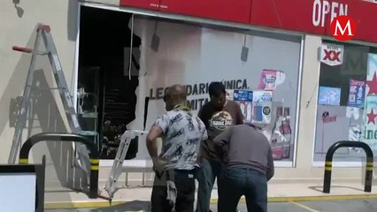Reportan incendio en tienda de conveniencia en Ecatepec