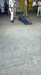 Fear of love triangle: Childhood love may not be lost, so the young ma