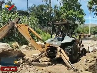 Aragua | Avanzan trabajos de limpieza de sedimentos y escombros en el municipio Girardot