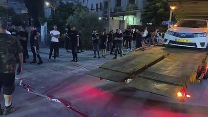 Cinco árabes israelenses mortos a tiros; Distúrbios na Cisjordânia