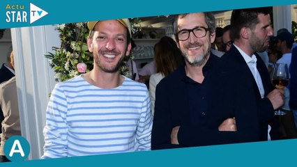 Guillaume Canet sérieux avec ses lunettes, sans Marion Cotillard : soirée luxueuse au Peninsula Pari