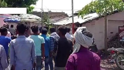 मुजफ्फरपुर: सनकी पति ने पत्नी व मां को निकाला घर से बाहर, जानिए क्या है वजह