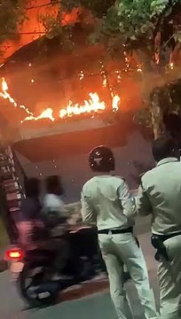 big news: आधी रात शॉर्ट सर्किट से गृहस्थी, मिल खाक,आग का रूप देख लोग सहमे- देखें वीडियो