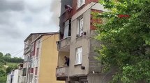 INCENDIE DANS UN BÂTIMENT DE 4 ÉTAGES À ARNAVUTKOY： ESSAYÉ DE L'ÉTEINDRE EN TRANSPORTANT DE L'EAU AVEC UN TUYAU ET DES SEAUX