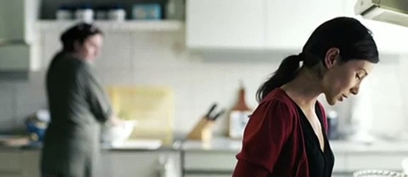 L'étrangère Bande-annonce (DE)