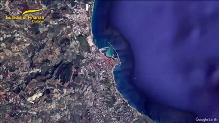 Crotone, truffe online camuffate da proposte assicurative vantaggiose: sottratte 50mila euro