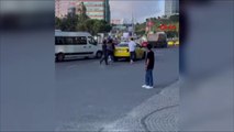 Sarıyer’de taksi şoförüyle minibüs şoförü arasındaki kavga kamerada