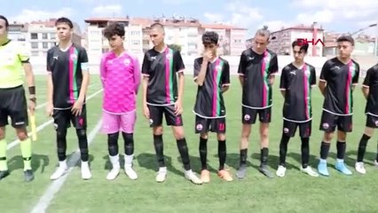 SPORTS U15 Championnat de Turquie de football tension match de groupe