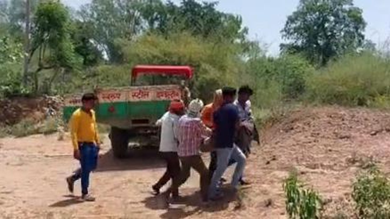 सतना: जंगल मे लकड़ी बीनने गई महिला की हत्या, पुलिस जांच मे जुटी