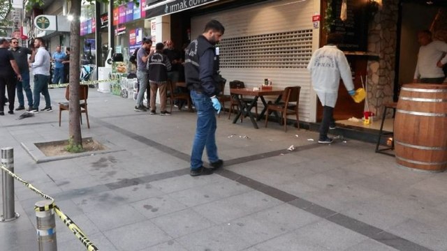 İstanbul’da kafeye silahlı saldırı: 3 yaralı