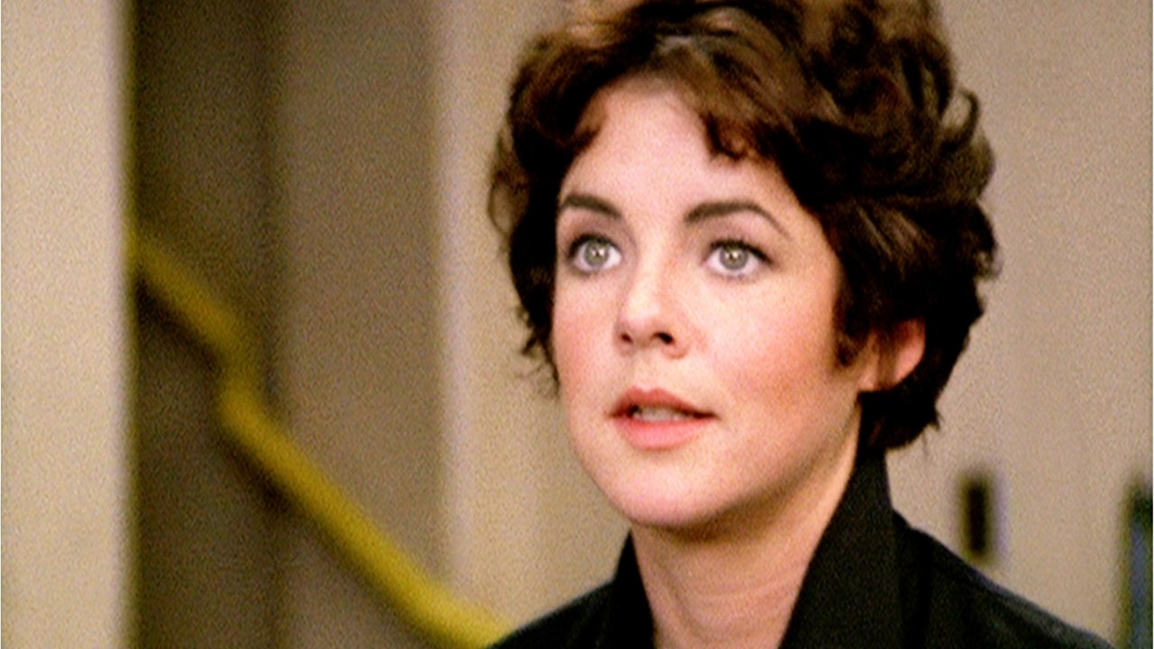 Voici - Grease : Stockard Channing (Betty Rizzo) méconnaissable, elle s'est métamorphosée depuis le film