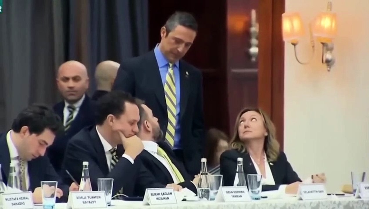 Tout le monde parle de cette revendication ! Question bombe d'Ali Koç à Fatih Terim assis à côté de lui dans le derby