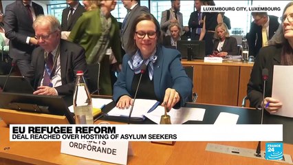 EU ministers seal 'historic' migration deal