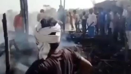 बिग ब्रेकिंग: बिजली शॉट सर्किट से झोपड़ीनुमा घर में लगी भीषण आग, लाखों की संपत्ति स्वाहा