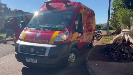 Entregador tem suspeita de fratura nas costelas após acidente de trânsito no Periolo