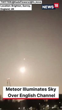 meteor-video-meteor-illuminates-sky-over-english-channel-space-video-shorts-space-news18-1280-ytshorts.savetube.me