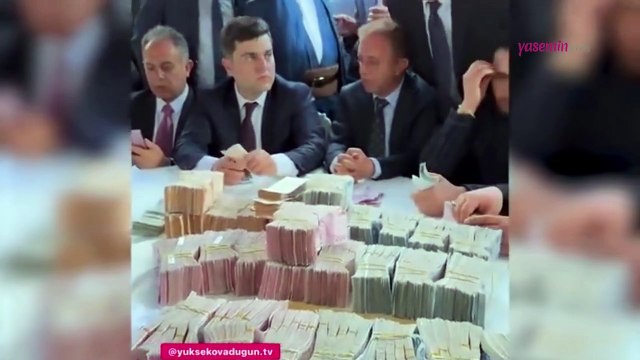 Aşiret düğününde takılan para dudak uçuklattı! Hakkari'de düğünde çanta dolusu paralar...