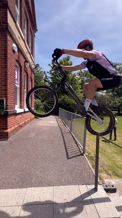 The most beautiful cycle action#