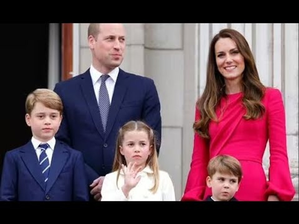 Kate et William mettent fin aux «longues tournées royales» alors que la famille passe avant tout pou