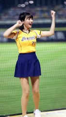 峮峮 Passion Sisters 中信兄弟啦啦隊 臺中洲際棒球場 20230402 潘志芳