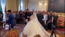 Il matrimonio con canti gospel in Comune (Video Novi)