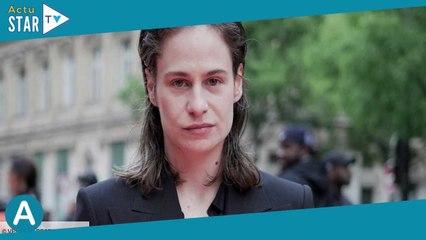 Christine and the Queens touchant sur la mort soudaine de sa mère : “Cela a vraiment bouleversé mon