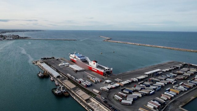 تحقيق للجزيرة يكشف عن عمليات إعادة قسرية لطالبي اللجوء من إيطاليا