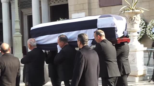 La familia real acude al funeral de Constantino II de Grecia
