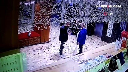 Antalya'da Rus uyruklu bir kadın, kediye tekme atarak suratını parçaladı