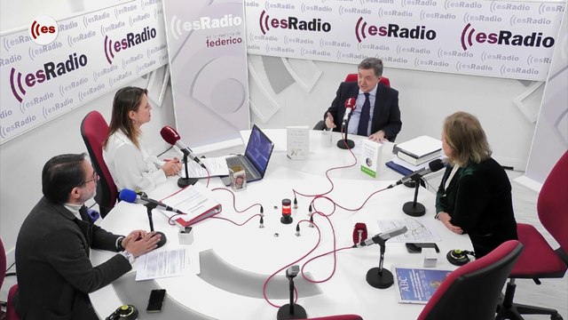 Crónica Rosa: Así empezó la historia entre Shakira y Piqué y sus problemas con la familia catalana