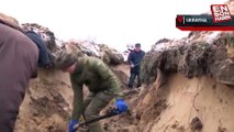 Ukrayna Belarus sınırında hendek kazıldı
