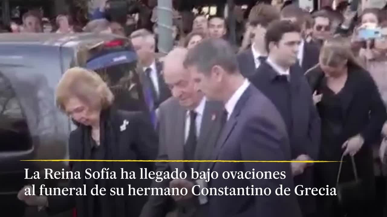 Los reyes eméritos van juntos al funeral de Constantino de Grecia