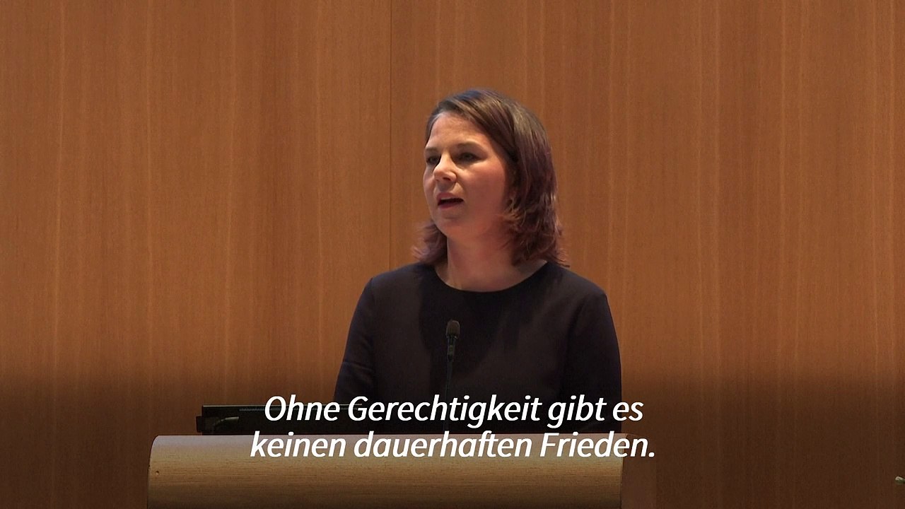 Baerbock: Russland wegen Kriegsverbrechen vor Gericht bringen