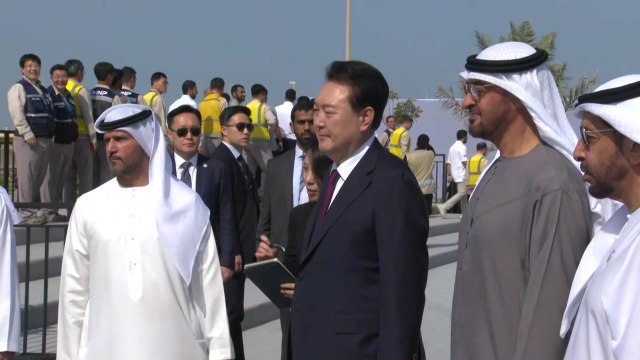 尹, '수출 1호' 바라카 원전 방문... 추가 원전 협력해야 / YTN