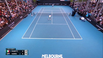 Musetti prend la porte d'entrée : Les temps forts de son 1er tour face à Harris