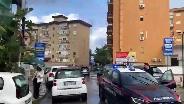 Arresto Messina Denaro: la pacca sulla spalla al carabiniere, simbolo della gioia per la cattura