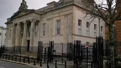 Скачать видео: Bishop Street Courthouse